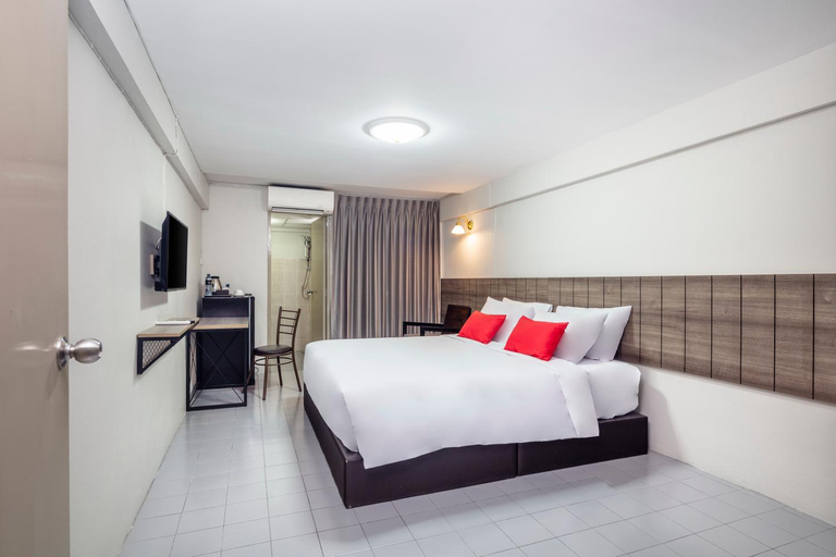 Bedroom 12