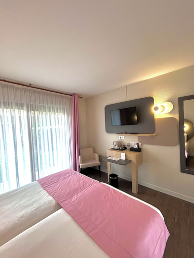 Bedroom 2, Sure Hotel by Best Western Saint-Quentin Ouest Le pot d'étain, Aisne
