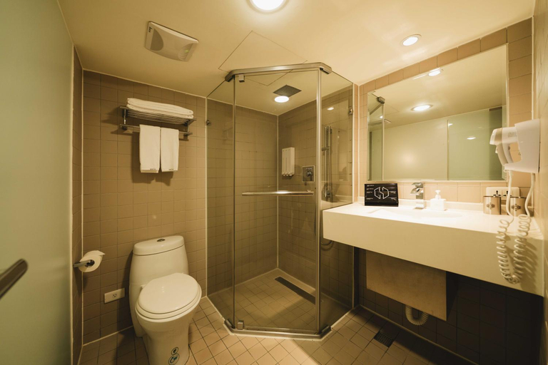 Bathroom 11