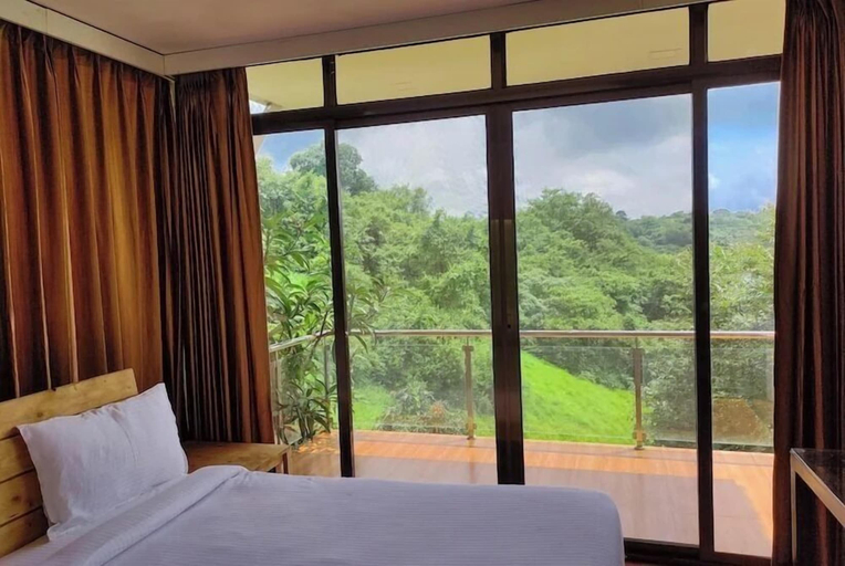 Bedroom, Shvas Island Resort, Nashik