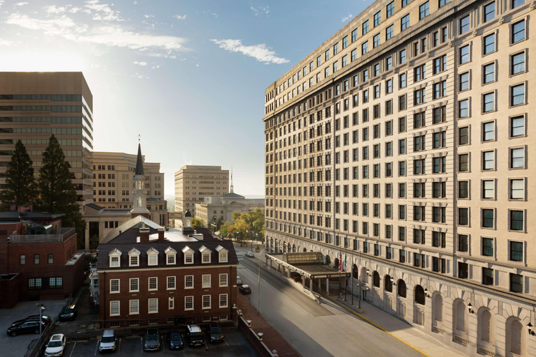 Exterior & Views