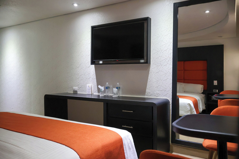Bedroom 3, Hotel Embassy, Mexico City