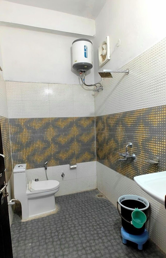 Bathroom, The Yamuna Deck Resort and Cafe, Tehri Garhwal