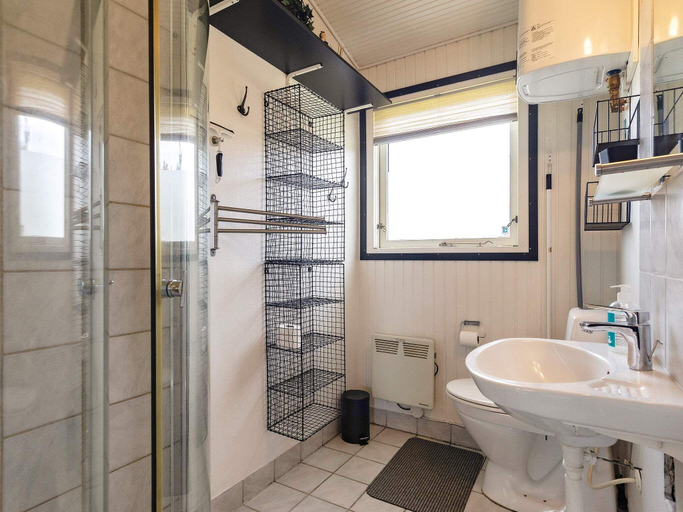 Bathroom 3, person holiday home in Hadsund-By Traum, Mariagerfjord