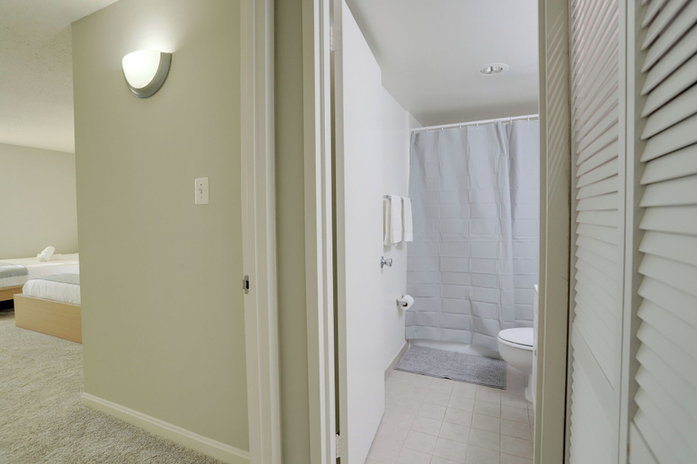 Others 4, Serene DC-Area Apartments, Arlington