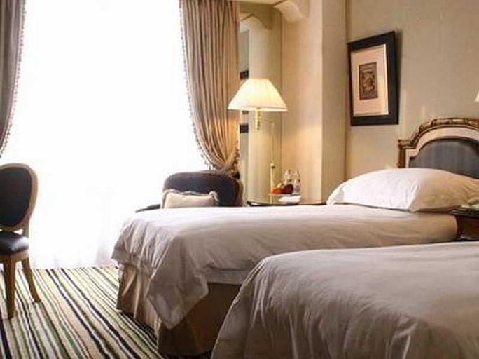 Bedroom 16