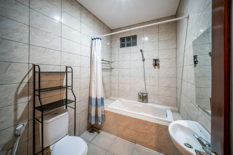 bathroom 8