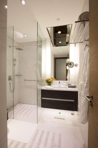 Bathroom 4