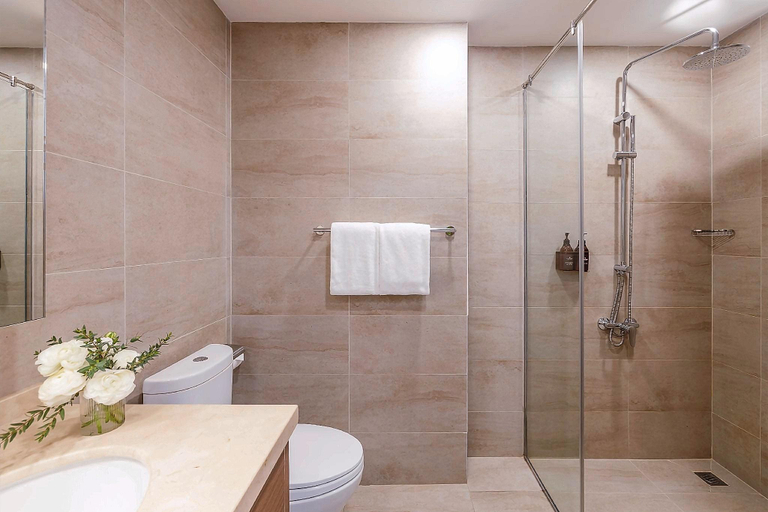 Bathroom 15