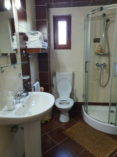 Bathroom 2, Pensiunea Casa Vero, Vama