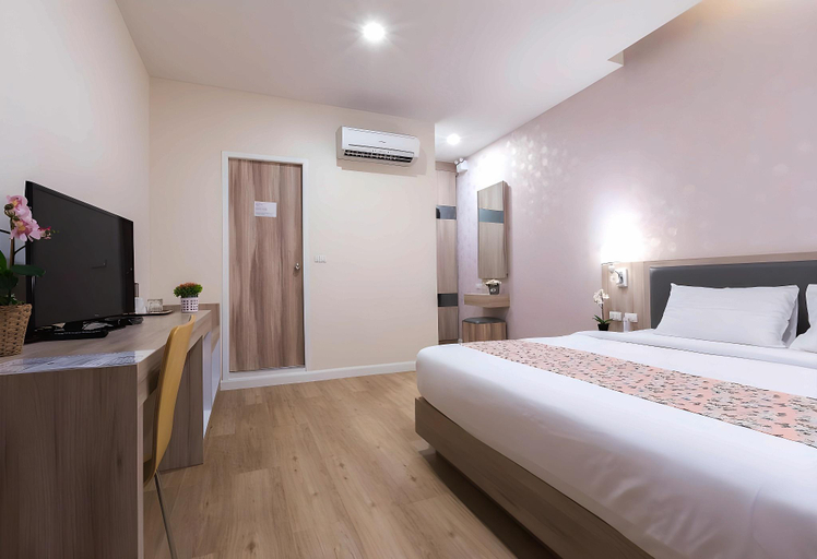 Bedroom 9