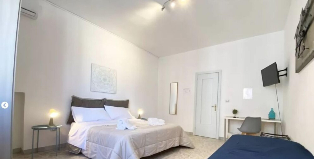Bedroom 2, BARIROOMS - CENTRAL STATION, Bari
