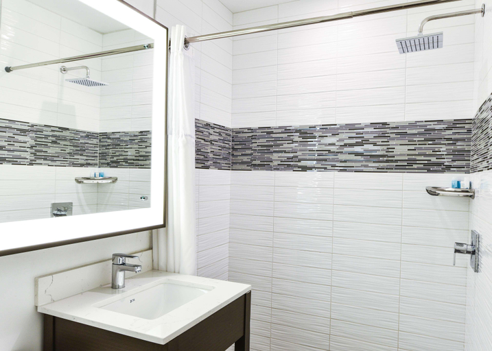 Bathroom 4, Sunset West Hotel, Surestay Collection By Bw, Los Angeles