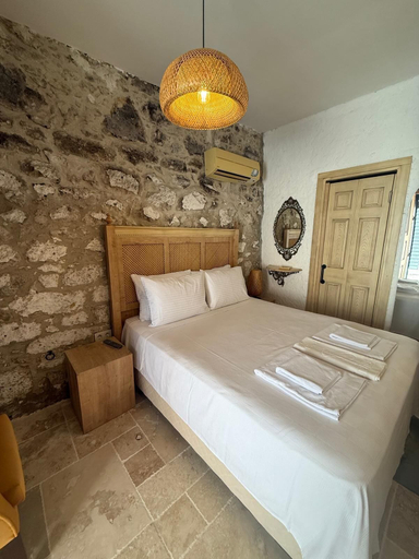Bedroom 2, 1881 HALİL EFENDİ, Çeşme