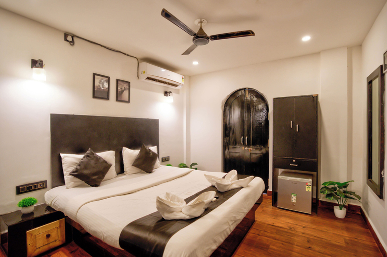 Bedroom 4, Hotel Vaggi's Place, North Goa
