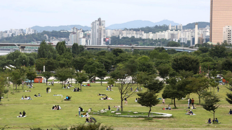 Exterior & Views, 82 Capsule Hotel, Mapo