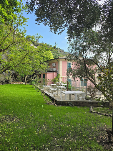 Exterior & Views 2, Pensione Sorriso, La Spezia