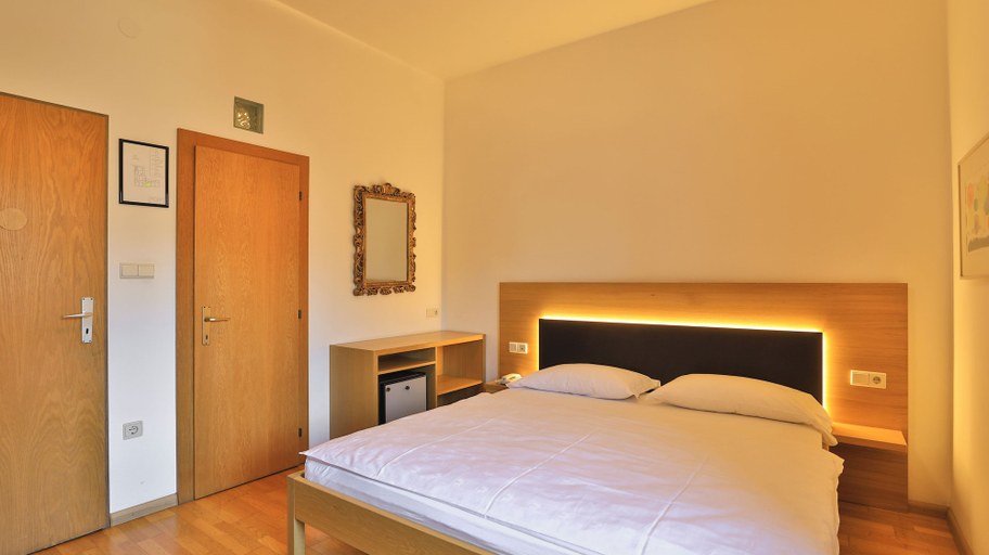 Bedroom 3, Hotel Sparerhof, Bolzano
