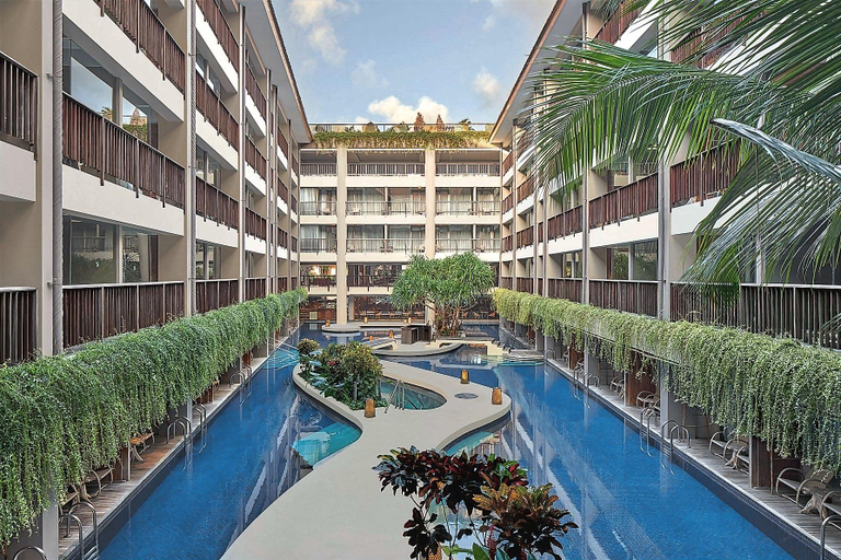 Exterior 11