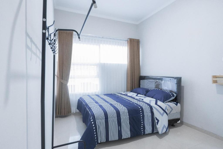 Bedroom 3, Villa Grand Taman Dau - 3 Bedrooms, Malang