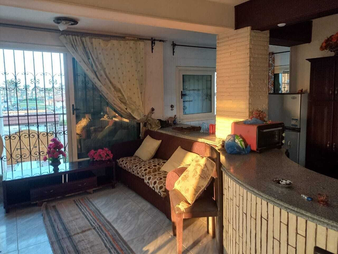 Others 5, Villa Dr mohamed, Ad-Dukhaylah