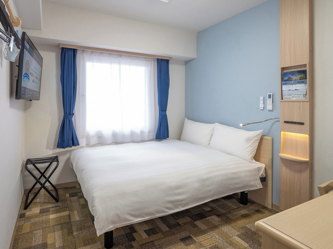 Bedroom 2, Toyoko Inn Kobe Sannomiya Ekimae, Kobe