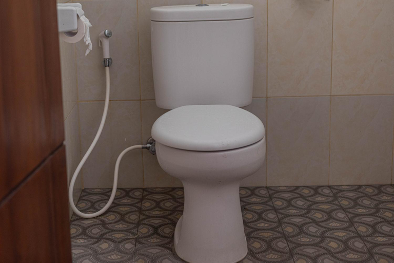 Bathroom 4, Srinadi Waterpark Villa, Klungkung