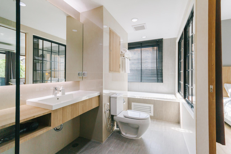 Bathroom 9