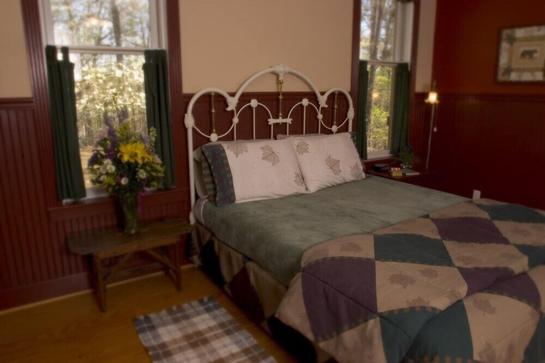 Bedroom, Silver Ridge, Carroll