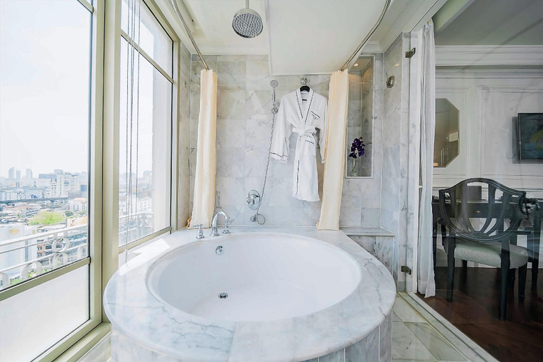 Bathroom 21