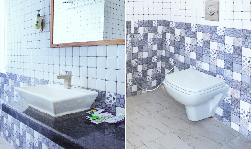 Bathroom 4, Treebo The Anchorage Malviya Nagar, Jaipur