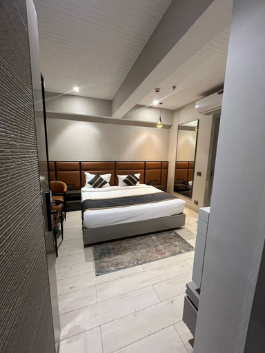 Bedroom 4, Hotel shri anand Vilas, Bhopal