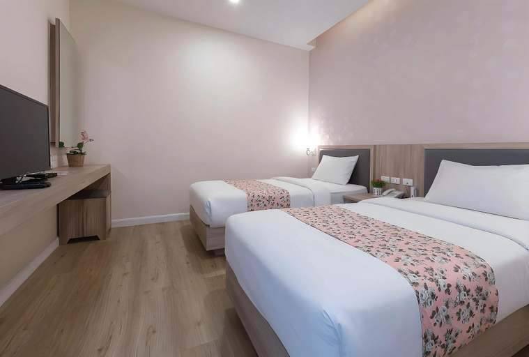 Bedroom 12