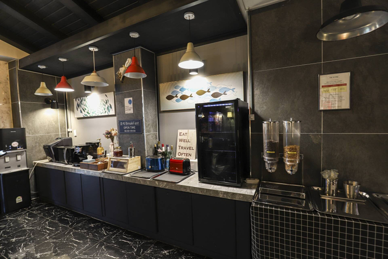 Food & Drinks, Renaissance Hotel, Gongju