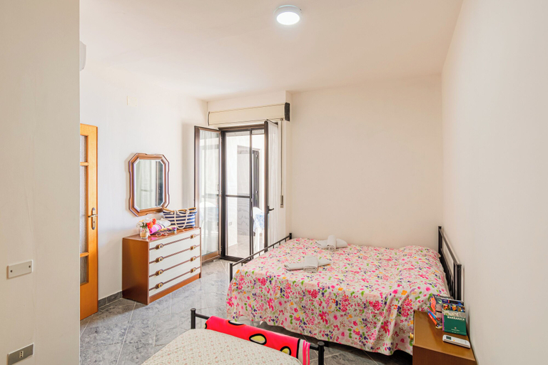 Room 5, Marina Di Camerota Apt front Sea Terrace, Salerno