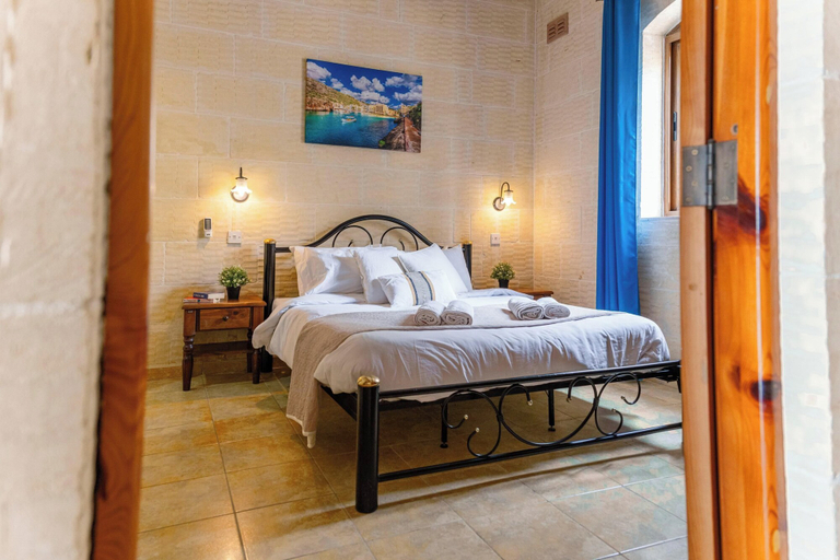 Room 4, Ta Dora 3 Bedroom Villa With Private Pool
