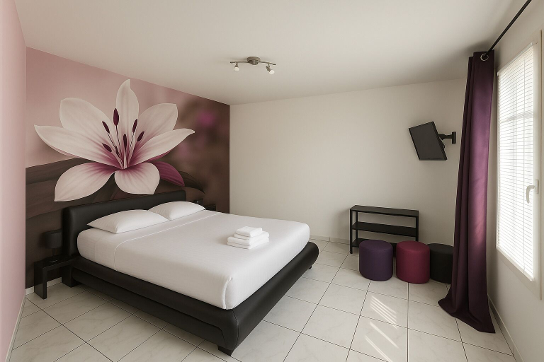 Bedroom 4, L'Hôtel du Cirque, Aube