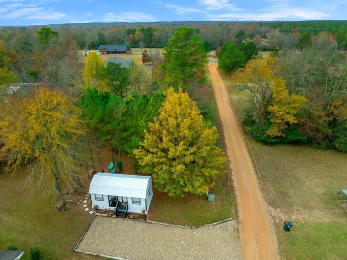 Exterior & Views 2, To the Moon Cozy Studio for 2, McCurtain