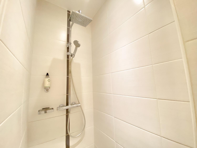 Bathroom 5, Best Western Le Cheval Blanc, Calvados