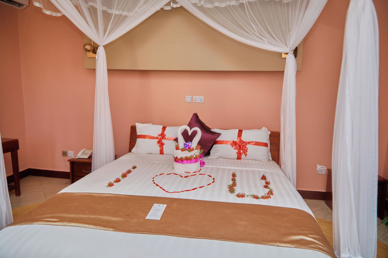 Bedroom, Ngare Lodge, Monduli
