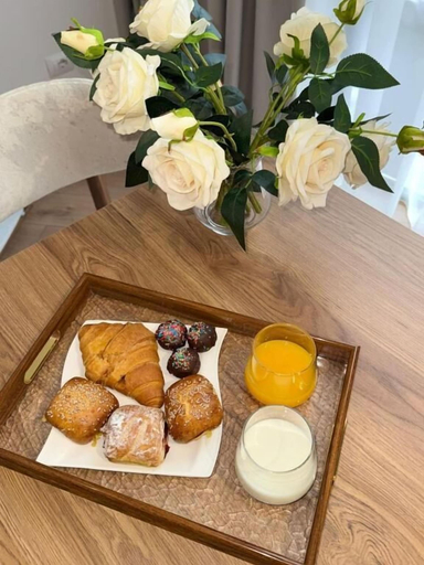 Food & Drinks, Hotel La Rosa, Tiranës
