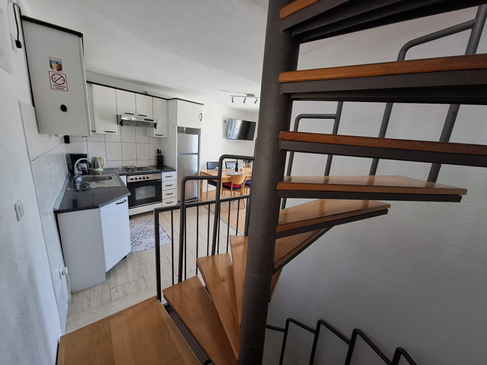 Others 4, Apartments Kastilac with sea view, Kaštela