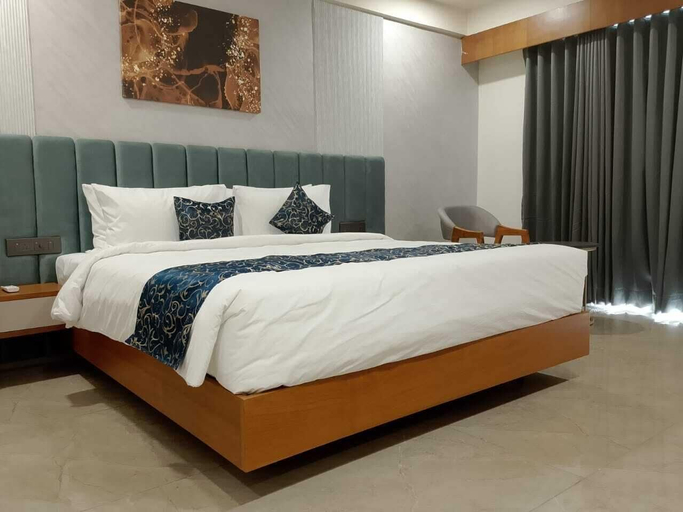 Others 4, The Blues Hotel, Ahmadabad