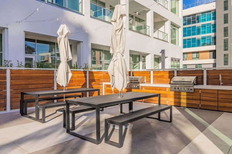 Sport & Beauty 3, @ Marbella Lane - Aesthetic 2BR W/ocean Views, Los Angeles