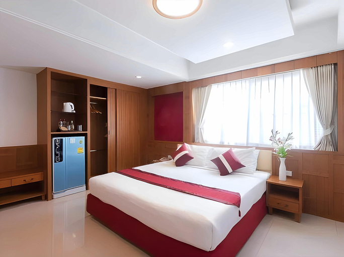 Bedroom 12