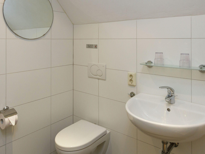 Bathroom 3, Kempen Comfort with Sauna Tub, Eersel