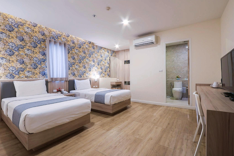 Bedroom 29