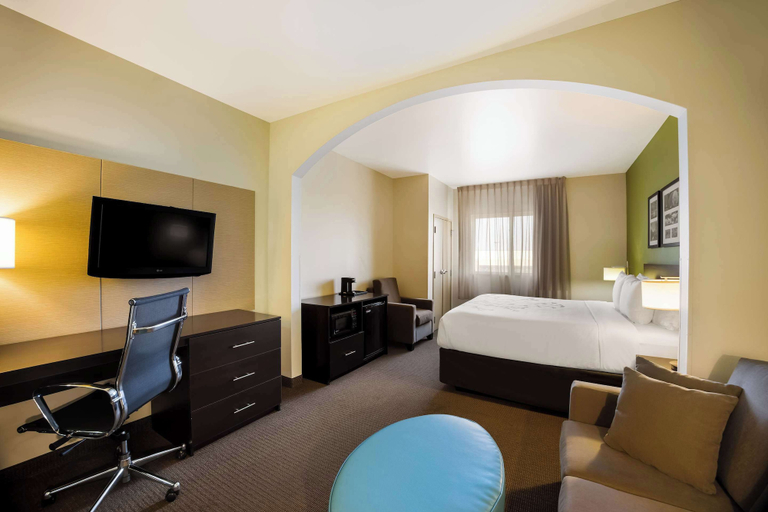 Bedroom 2, Sleep Inn & Suites Colby, Thomas