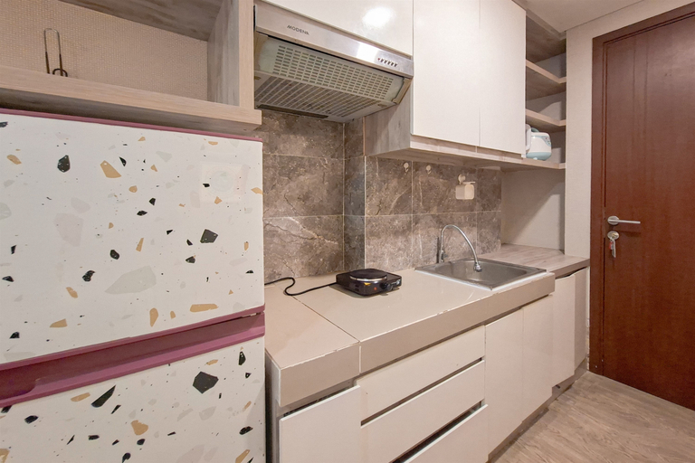 Others 4, Pleasant Studio Apartment Parkland Avenue By Travelio, Tangerang Selatan