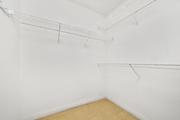 Room 3, Bright Townhome Retreat With Private Patio Walk Trails, Los Angeles